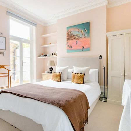 Luxury King-Bed Ensuite With Quiet Private Patio Лондон Экстерьер фото